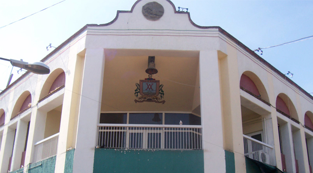 b13