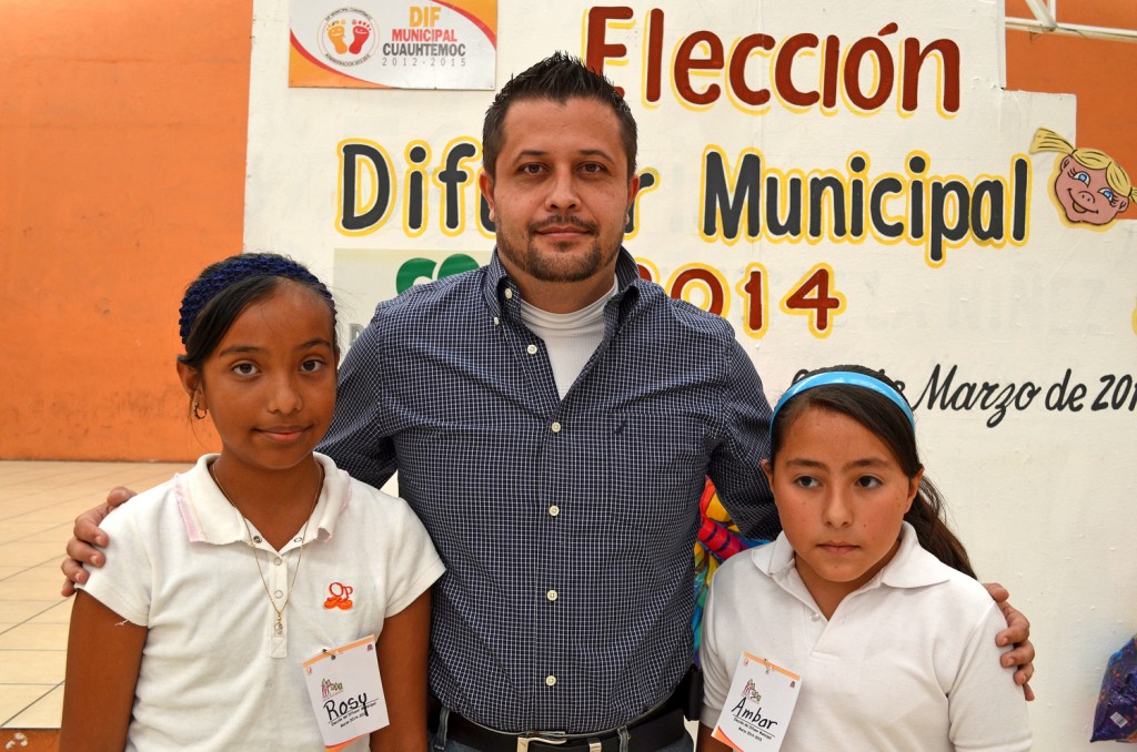 Boletín de Prensa_0256_Eligen a Rosalinda Urzúa Estrada como Difusora municipal de los derechos de los niños 2014_01