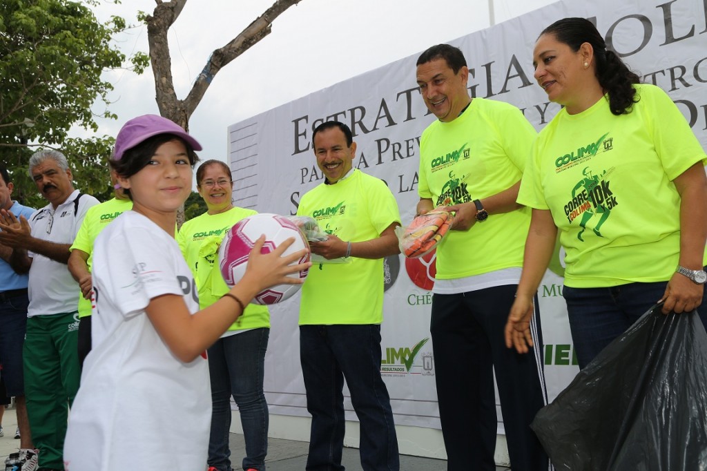 700 colimenses en activacion fisica (9)