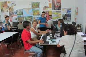 1484598_660428177408588_6823740189628289198_n