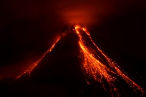 20_110715volcan