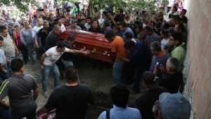0642_funeral-de-gisela-mota_620x350