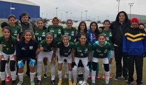 0055-diciembre-2016_uc_loras_futbol-femenil