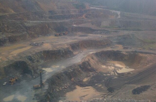 Detienen a 34 ejidatarios por daños en minera de Colima - COLIMA MEDIOS ...